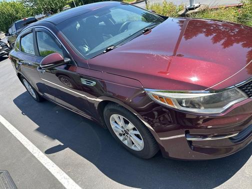 Sangria 2018 Kia Optima LX