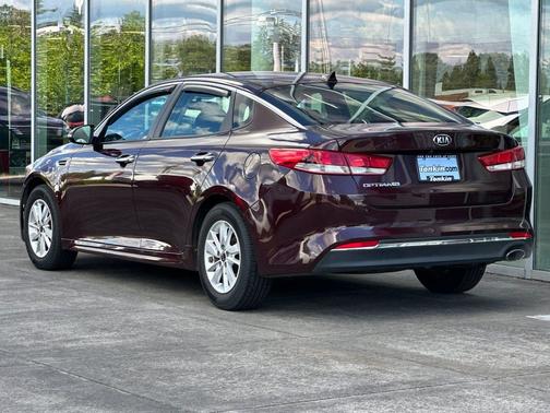 Sangria 2018 Kia Optima LX