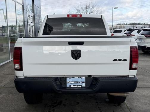 2022 RAM 1500 Classic Warlock Crew Cab 4x4 5'7' Box