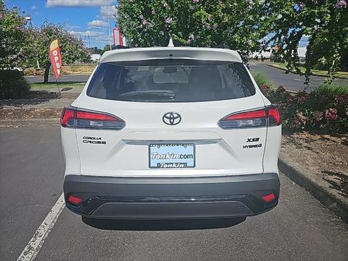 2024 Toyota Corolla Hybrid SE