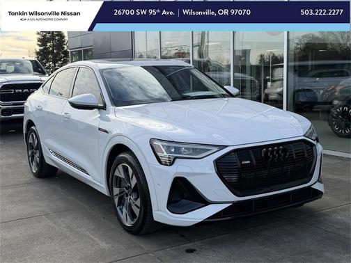 2022 Audi e-tron Sportback S line Premium