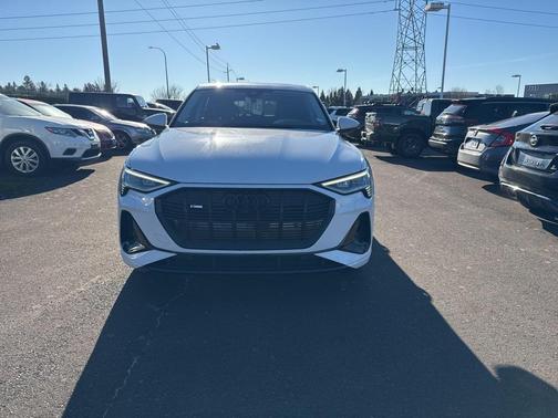 2022 Audi e-tron Sportback S line Premium
