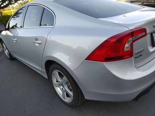 Silver Metallic 2012 Volvo S60 T5