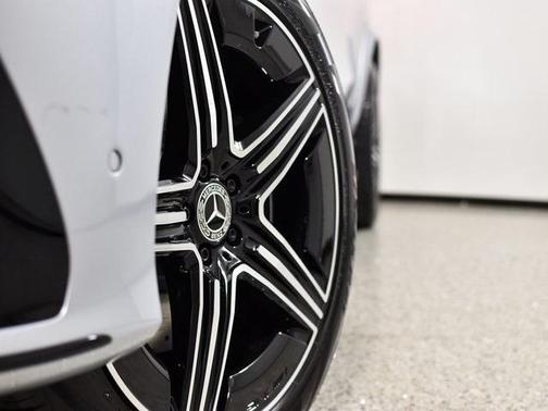 2025 Mercedes-Benz GLE 450e 4MATIC