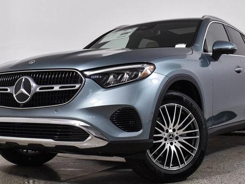 2025 Mercedes-Benz GLC 300 Base