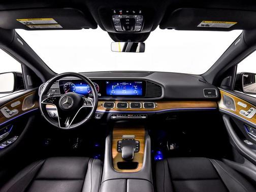 Obsidian Black Metallic 2025 Mercedes-Benz GLE-Class GLE 450