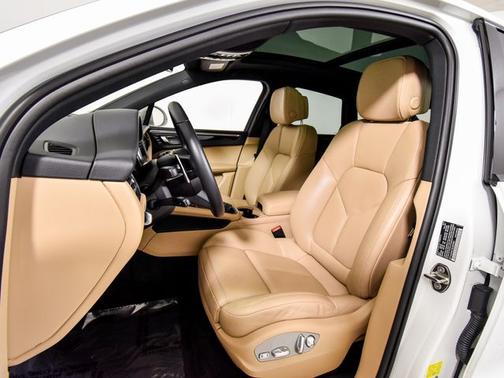 White 2025 Porsche Macan