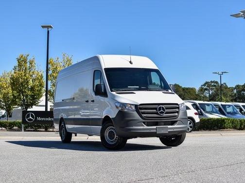 2025 Mercedes-Benz Sprinter 2500 High Roof