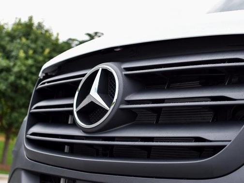 2025 Mercedes-Benz Sprinter 2500 Standard Roof
