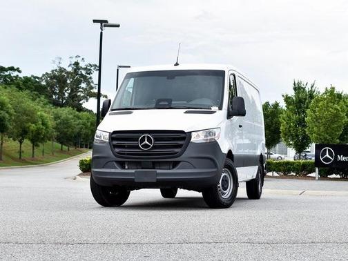 2025 Mercedes-Benz Sprinter 2500 Standard Roof