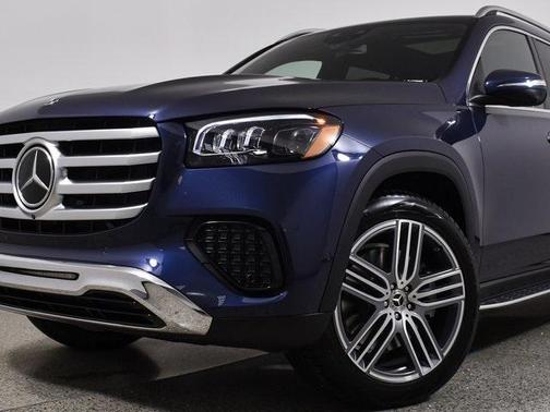 2025 Mercedes-Benz GLS 450 4MATIC