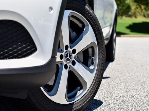 Polar White 2019 Mercedes-Benz GLC 300 GLC 300