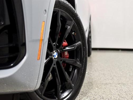 2023 BMW X3 M40i