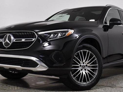 2025 Mercedes-Benz GLC 300 Base