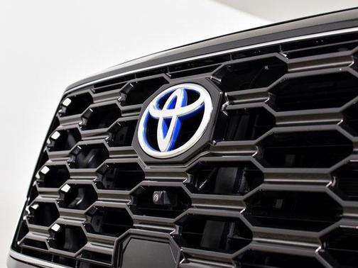 2023 Toyota Sequoia Platinum