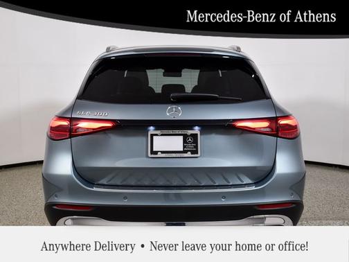 Verde Silver 2025 Mercedes-Benz GLC 300 GLC 300