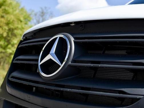2025 Mercedes-Benz Sprinter 2500 Standard Roof