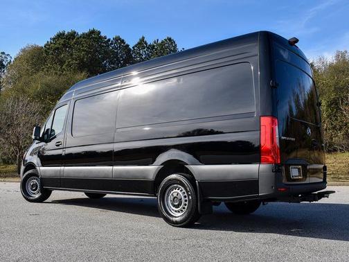 Jet Black 2026 Mercedes-Benz Sprinter 2500 Cargo 170 WB