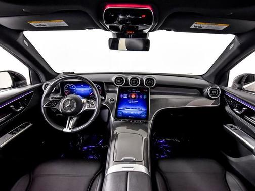 Black 2025 Mercedes-Benz GLC 300