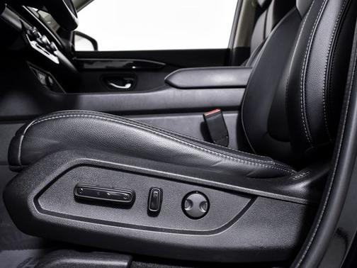 Crystal Black Pearl 2023 Honda Pilot Touring