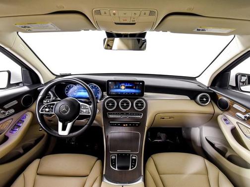 2022 Mercedes-Benz GLC 300 