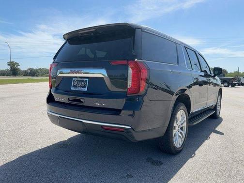 2021 GMC Yukon XL SLT