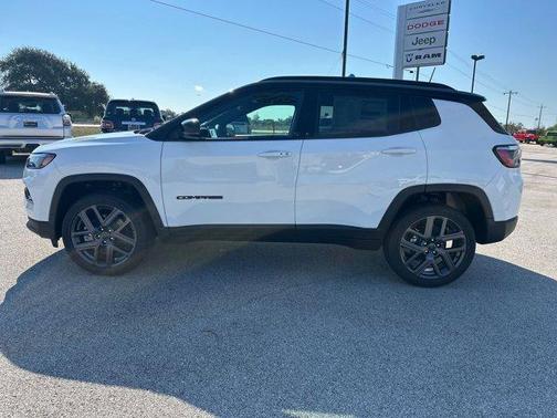 2026 Jeep Compass Limited Altitude