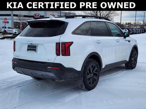 2023 Kia Sorento S