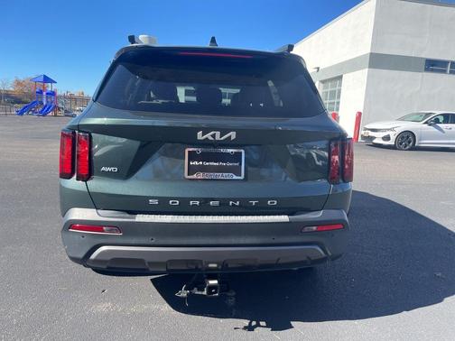 2022 Kia Sorento S