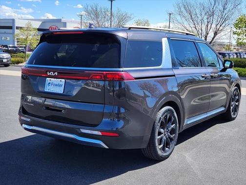 2022 Kia Carnival SX