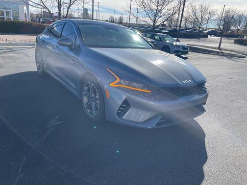 2022 Kia K5 EX
