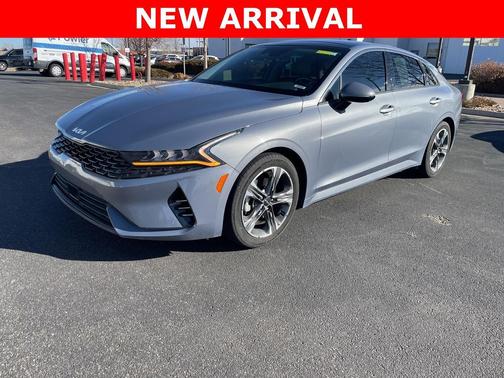 2022 Kia K5 EX