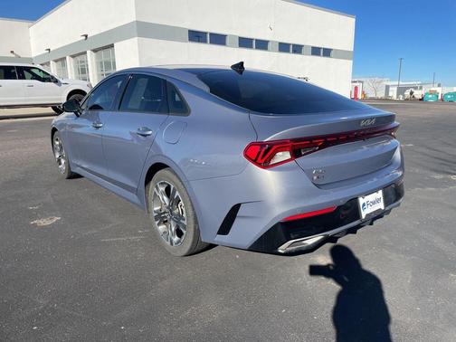 2022 Kia K5 EX