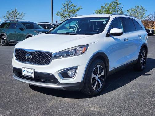 Snow White Pearl 2017 Kia Sorento EX