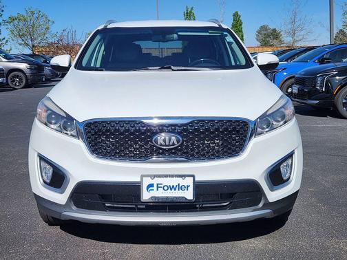 Snow White Pearl 2017 Kia Sorento EX