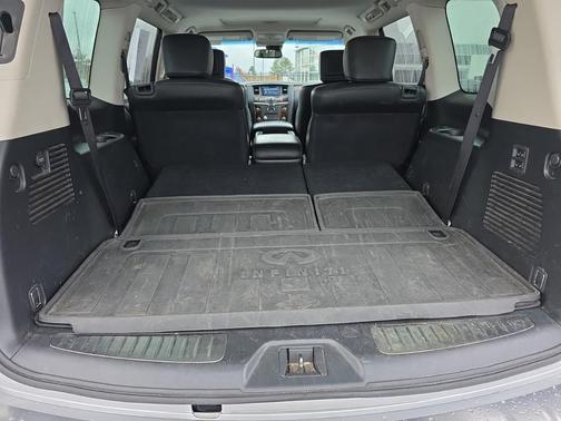 2017 INFINITI QX80 Base
