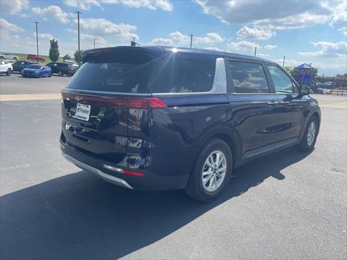 2022 Kia Carnival LXS