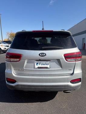 Sparkling Silver 2019 Kia Sorento S