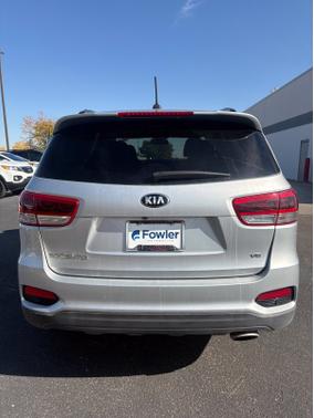 Sparkling Silver 2019 Kia Sorento S