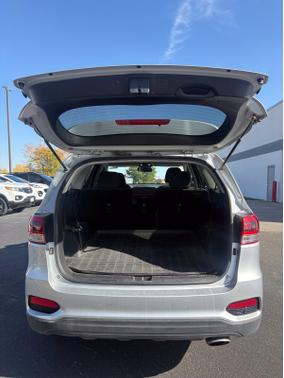 Sparkling Silver 2019 Kia Sorento S