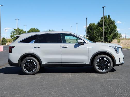 Wolf Gray 2026 Kia Sorento S