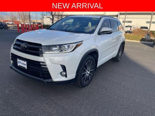 2017 Toyota Highlander SE