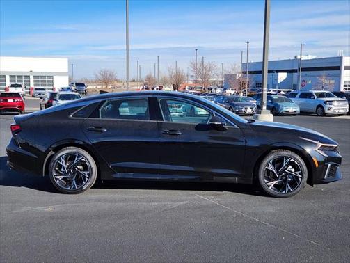 2025 Kia K5 GT-Line