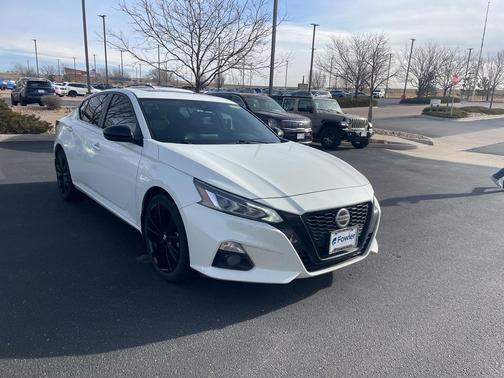 2022 Nissan Altima SR Intelligent AWD
