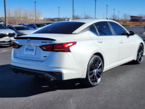 2022 Nissan Altima SR Intelligent AWD