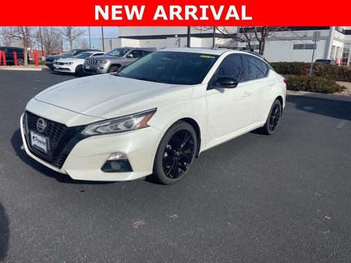 2022 Nissan Altima SR Intelligent AWD