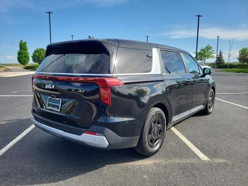 2025 Kia Carnival LXS