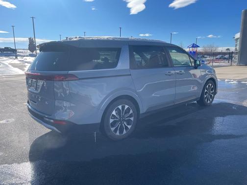 2022 Kia Carnival EX