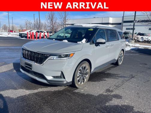 2022 Kia Carnival EX