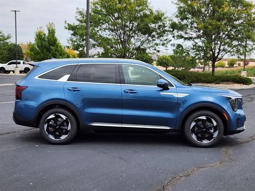 2025 Kia Sorento Hybrid EX